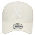 Boné New Era 9Forty A-Frame MLB Trucker New York Yankees Off White