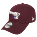 Boné New Era 9Forty Destroyed MLB New York Yankees Strapback Wine