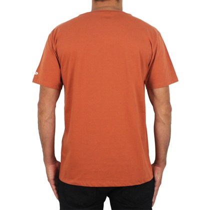 Camiseta New Era Heritage Megaphone Branded Orange