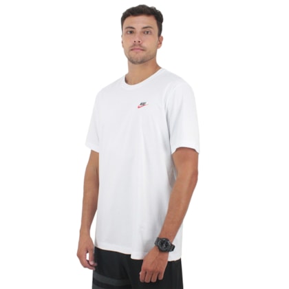 Camiseta Nike Club Tee White Camiseta Nike Club Tee White