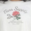 Camiseta Vans Supply Boutique Marshmallow