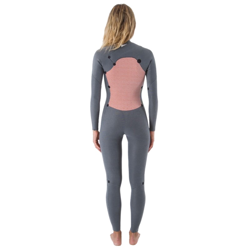 image_e43bf93c-6abe-40a6-9099-878232e0c6e0