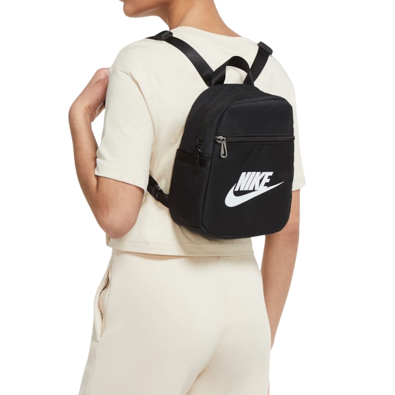 image_b835aef7-6bd8-4da9-abcd-e1c61a151ee9